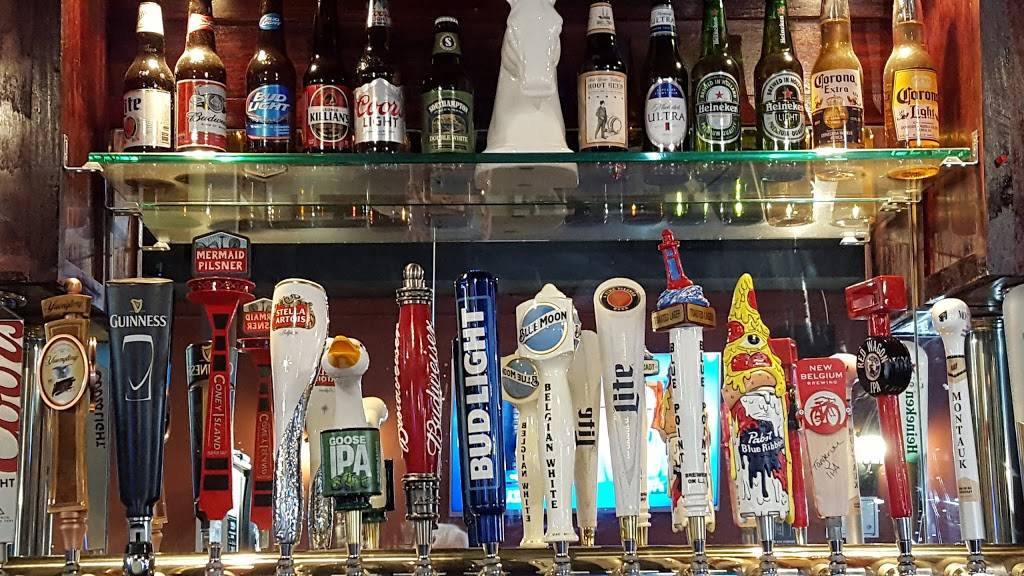 Uncle Chucks | restaurant | 401 Sunrise Hwy, West Islip, NY 11795, USA | 6314828336 OR +1 631-482-8336