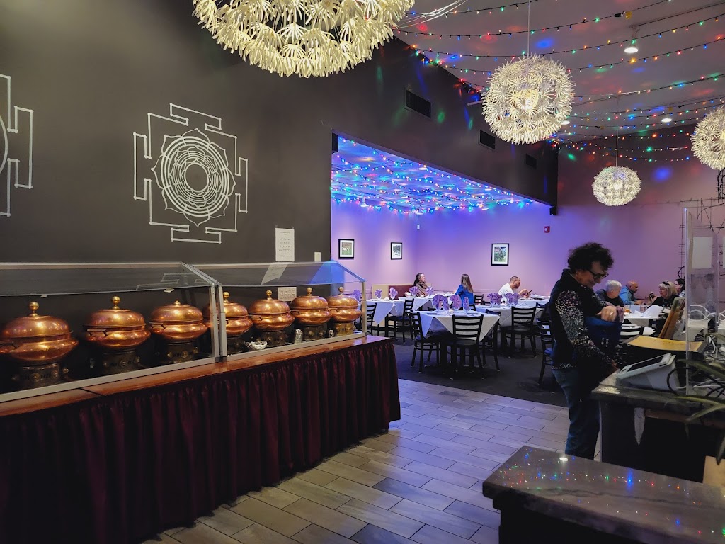 Curry Leaf Restaurant | restaurant | 6910 Montgomery Blvd NE # C, Albuquerque, NM 87109, USA | 5058813663 OR +1 505-881-3663