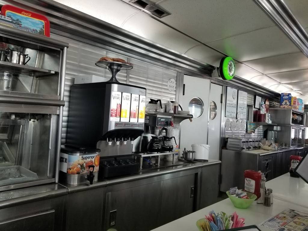 Mustache Bills Diner | restaurant | W 8th St, Barnegat Light, NJ 08006, USA | 6094940155 OR +1 609-494-0155