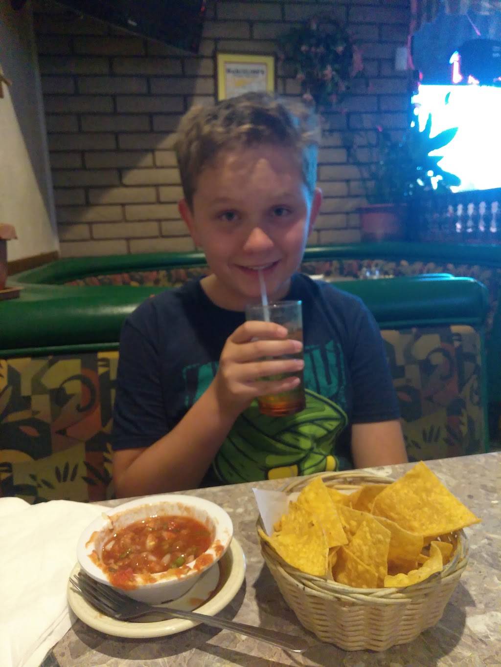 Marcelinos Mexican Restaurant | restaurant | 21510 Bear Valley Rd L1-3B, Apple Valley, CA 92308, USA | 7609469405 OR +1 760-946-9405