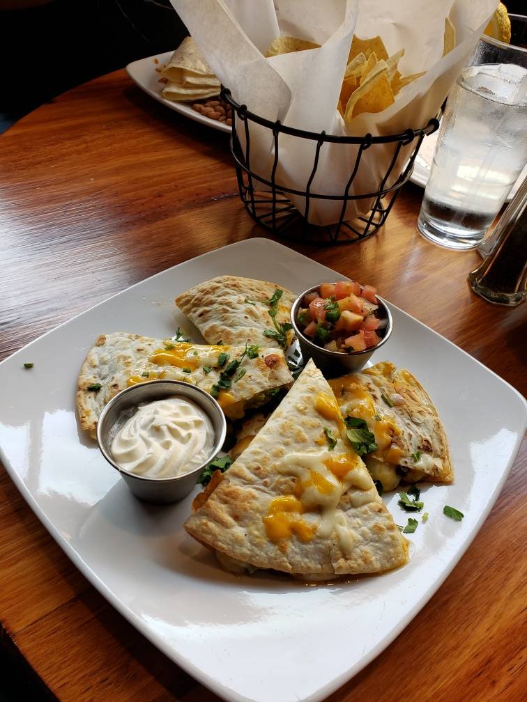 Blue Adobe Santa Fe Grille | restaurant | 884 E Williams Field Rd, Gilbert, AZ 85295, USA | 4803068050 OR +1 480-306-8050