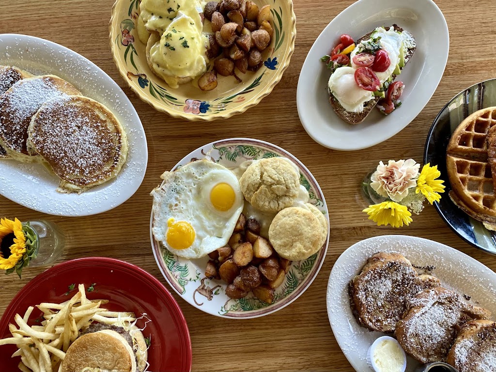 Petit Soleil | restaurant | 1408 Clay St, Napa, CA 94559, USA | 7072521408 OR +1 707-252-1408