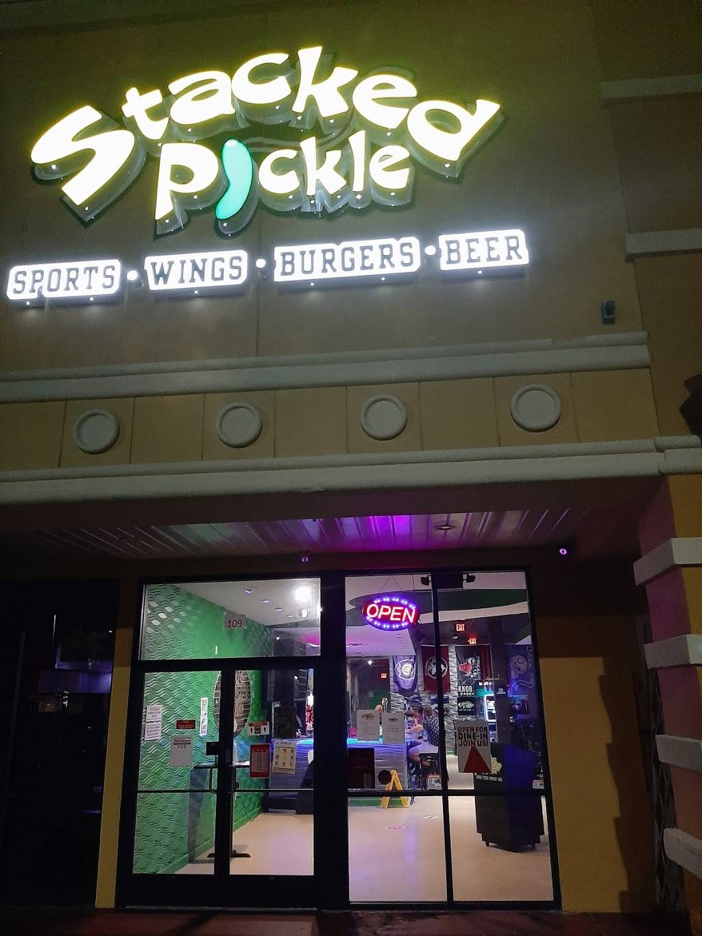 Stacked Pickle | restaurant | 6651 S Semoran Blvd UNIT # 109, Orlando, FL 32822, USA | 4074404700 OR +1 407-440-4700
