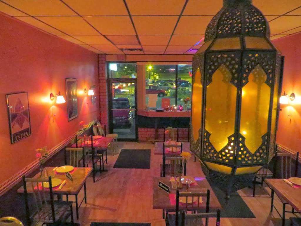 Paprika | restaurant | 2547 W Lawrence Ave, Chicago, IL 60625, USA | 7733384906 OR +1 773-338-4906