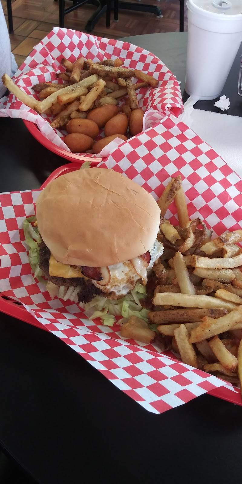 Porky’s Burgers & Wings | restaurant | 4612 Gus Thomasson Rd, Mesquite, TX 75150, USA | 9728639220 OR +1 972-863-9220