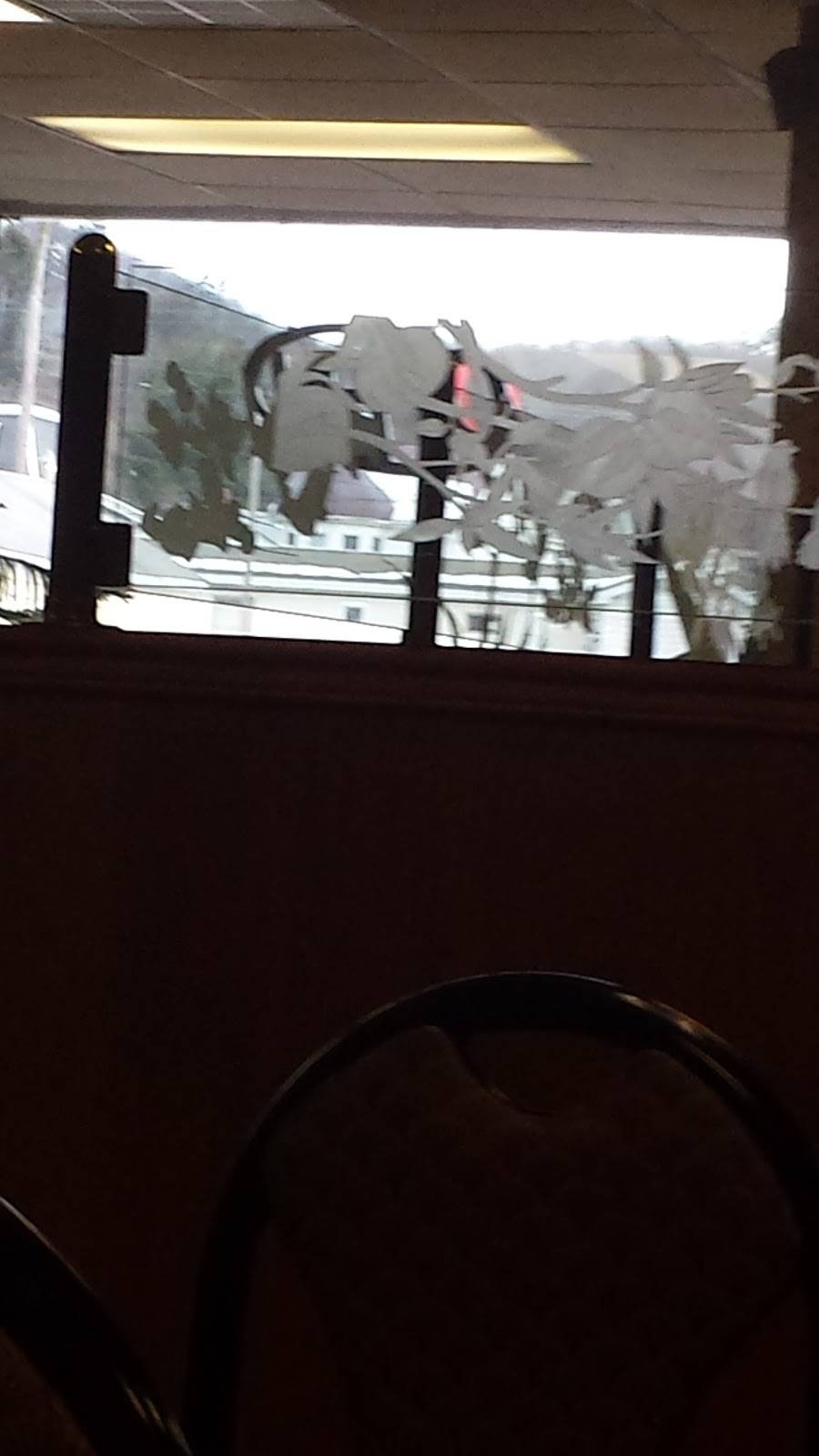 China House | restaurant | 611 Main St, Lykens, PA 17048, USA | 7174537211 OR +1 717-453-7211