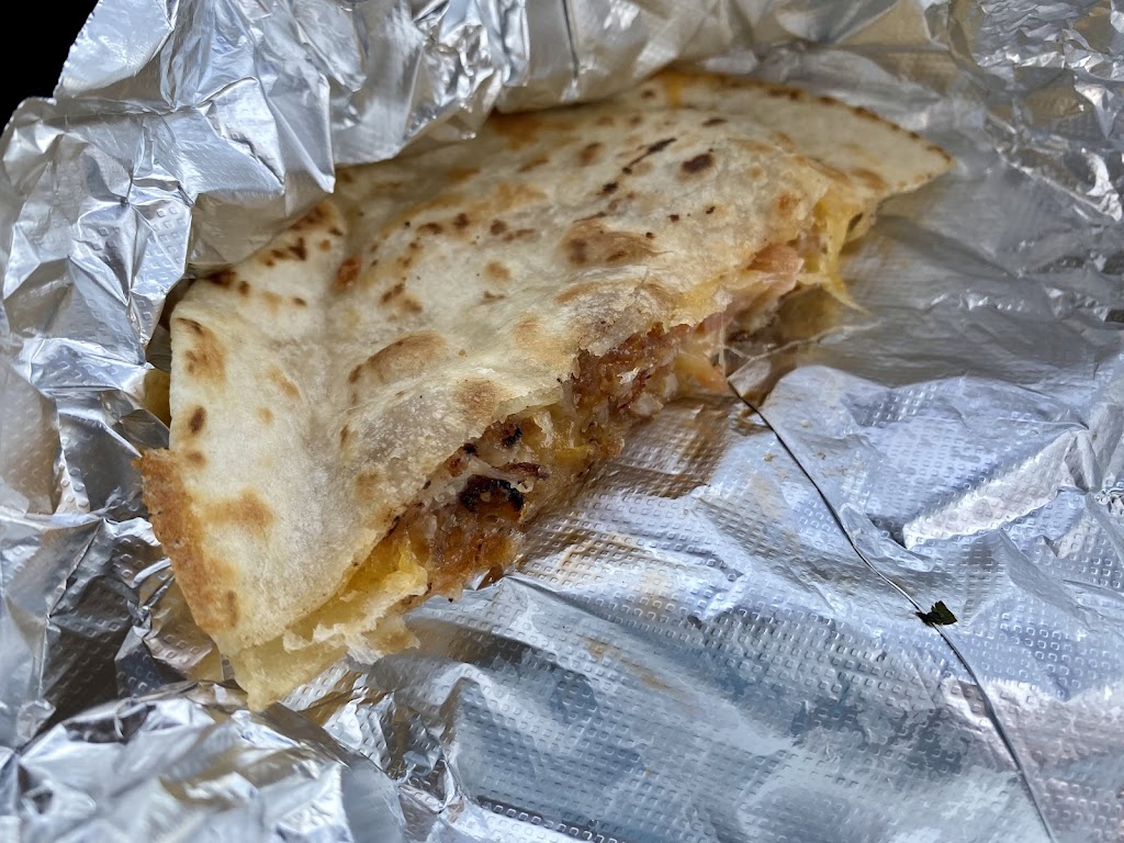 The Lobster Food Truck & Pitstop | restaurant | 10405 Ford Rd unit F, Dearborn, MI 48126, USA | 3134065854 OR +1 313-406-5854