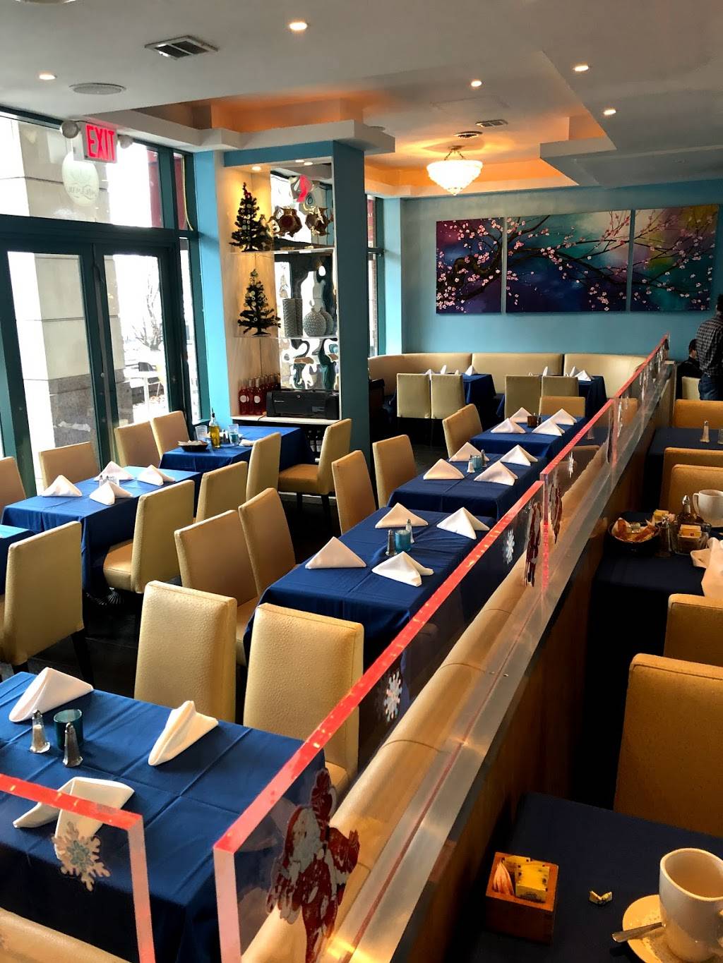 Miramar | restaurant | 21 South End Ave, New York, NY 10280, USA | 2129643000 OR +1 212-964-3000