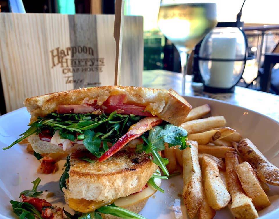 Harpoon Harrys Crab House | restaurant | 225 S Franklin St, Tampa, FL 33602, USA | 8133214040 OR +1 813-321-4040