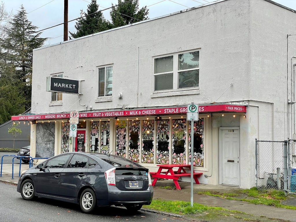 Ps & Qs Market | restaurant | 1301 NE Dekum St, Portland, OR 97211, USA | 5038948979 OR +1 503-894-8979