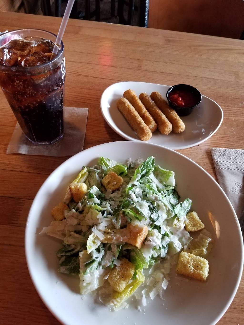 Applebees Grill + Bar | restaurant | 25 Southland Dr, Fairmont, WV 26554, USA | 3043664411 OR +1 304-366-4411