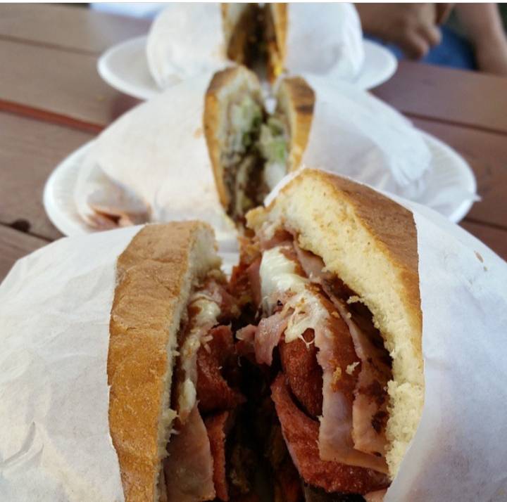 Tortas Chilangas El Rafles | restaurant | 5607, 405 W Hatch Rd, Modesto, CA 95351, USA | 2094500104 OR +1 209-450-0104