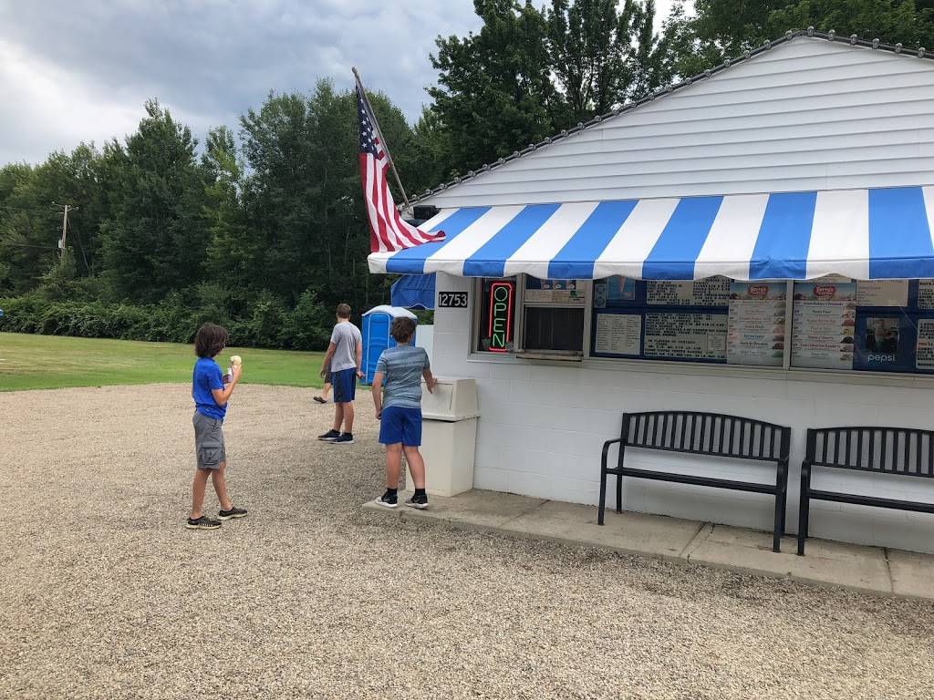 Tasty Twist | restaurant | 12753 Old Lake Rd, West Springfield, PA 16443, USA | 8149227916 OR +1 814-922-7916