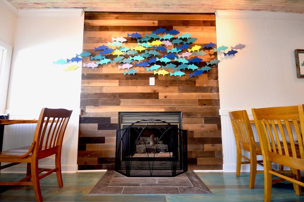 Croakers Neighborhood Grill | restaurant | 3629 Shore Dr, Virginia Beach, VA 23455, USA | 7573632490 OR +1 757-363-2490