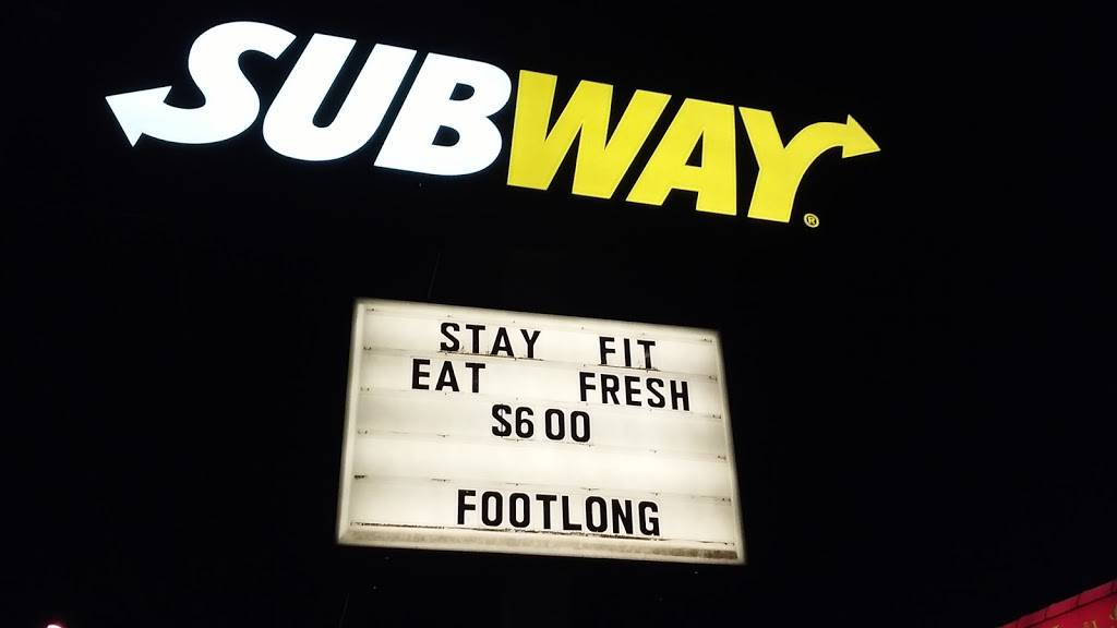 Subway | restaurant | 613 S Beckham Ave, Tyler, TX 75701, USA | 9035922300 OR +1 903-592-2300