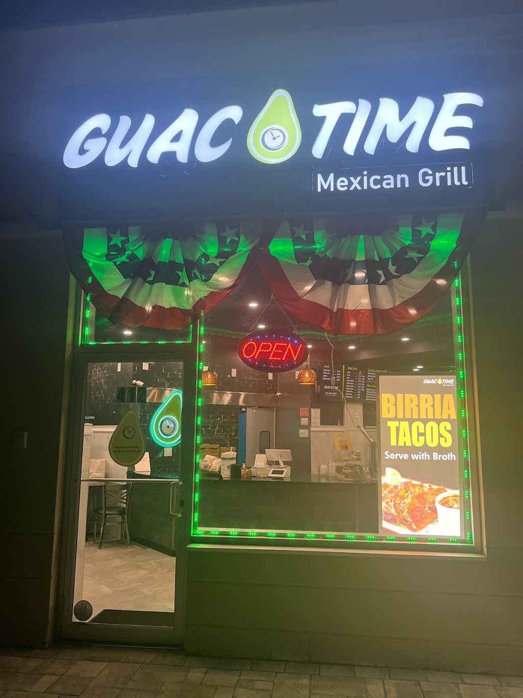 Guac Time | restaurant | 412 S Broadway, Hicksville, NY 11801, USA | 5164652042 OR +1 516-465-2042