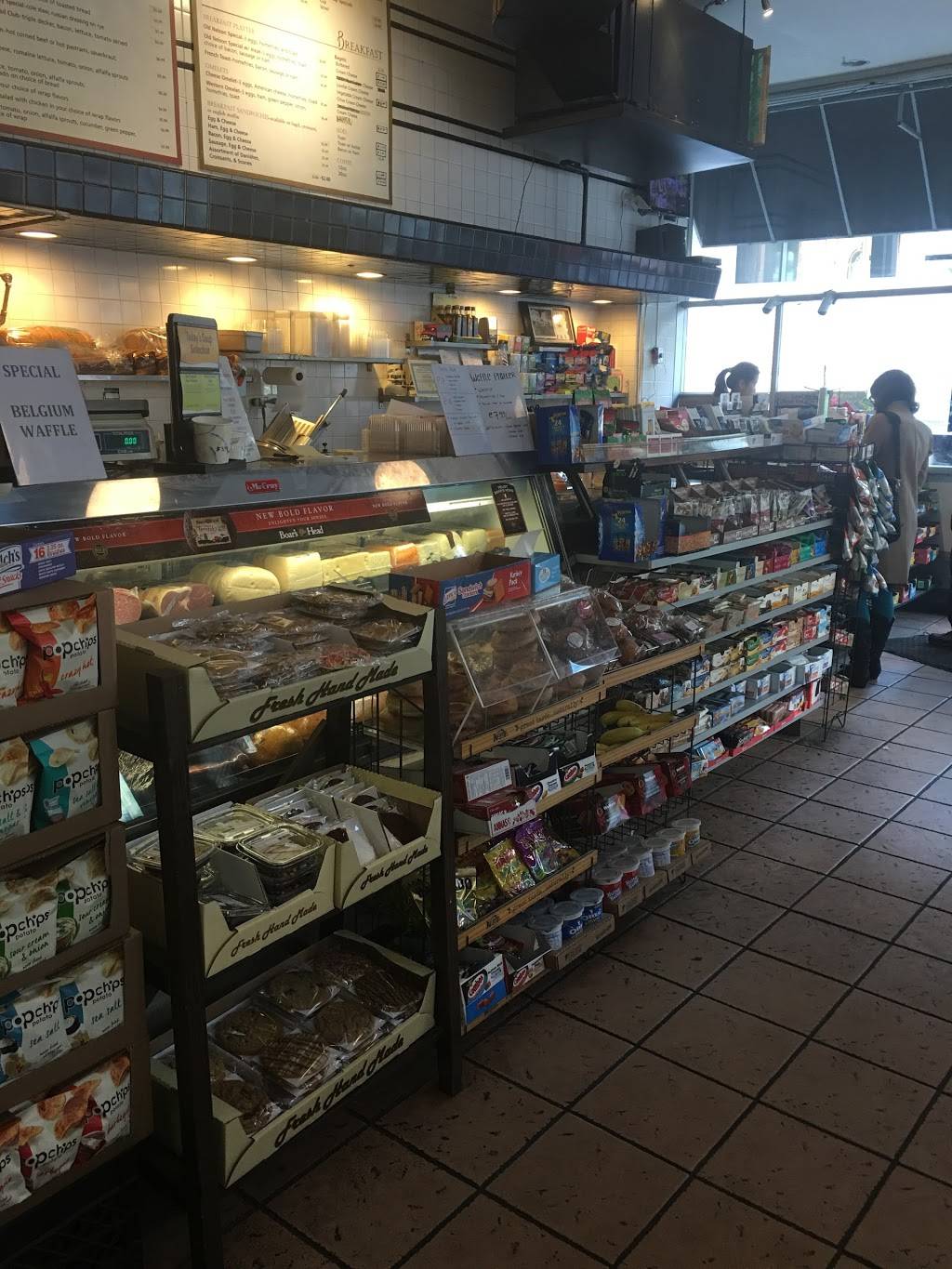 Cafe Old Nelson | cafe | 1435 Arch St, Philadelphia, PA 19102, USA | 2155681730 OR +1 215-568-1730