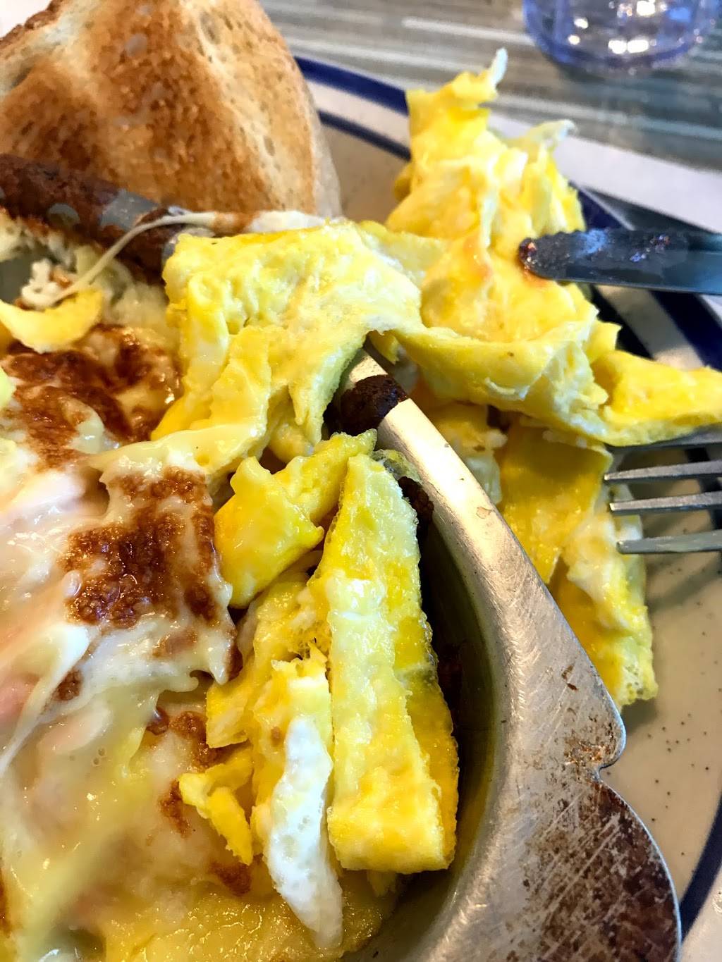 Horace | restaurant | 1645 Boulevard Lemire, Drummondville, QC J2C 5A5, Canada | 8194454444 OR +1 819-445-4444