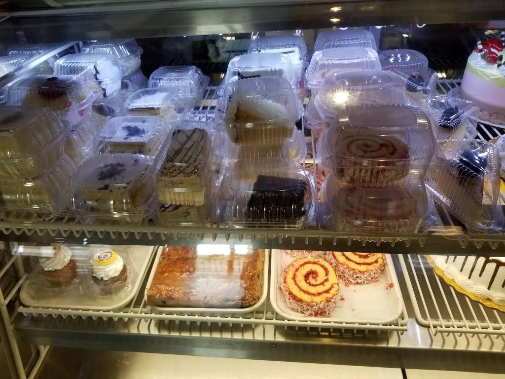 Flor Blanca Bakery and cafe | restaurant | 9364 Lanham Severn Rd, Lanham, MD 20706, USA | 2407646072 OR +1 240-764-6072