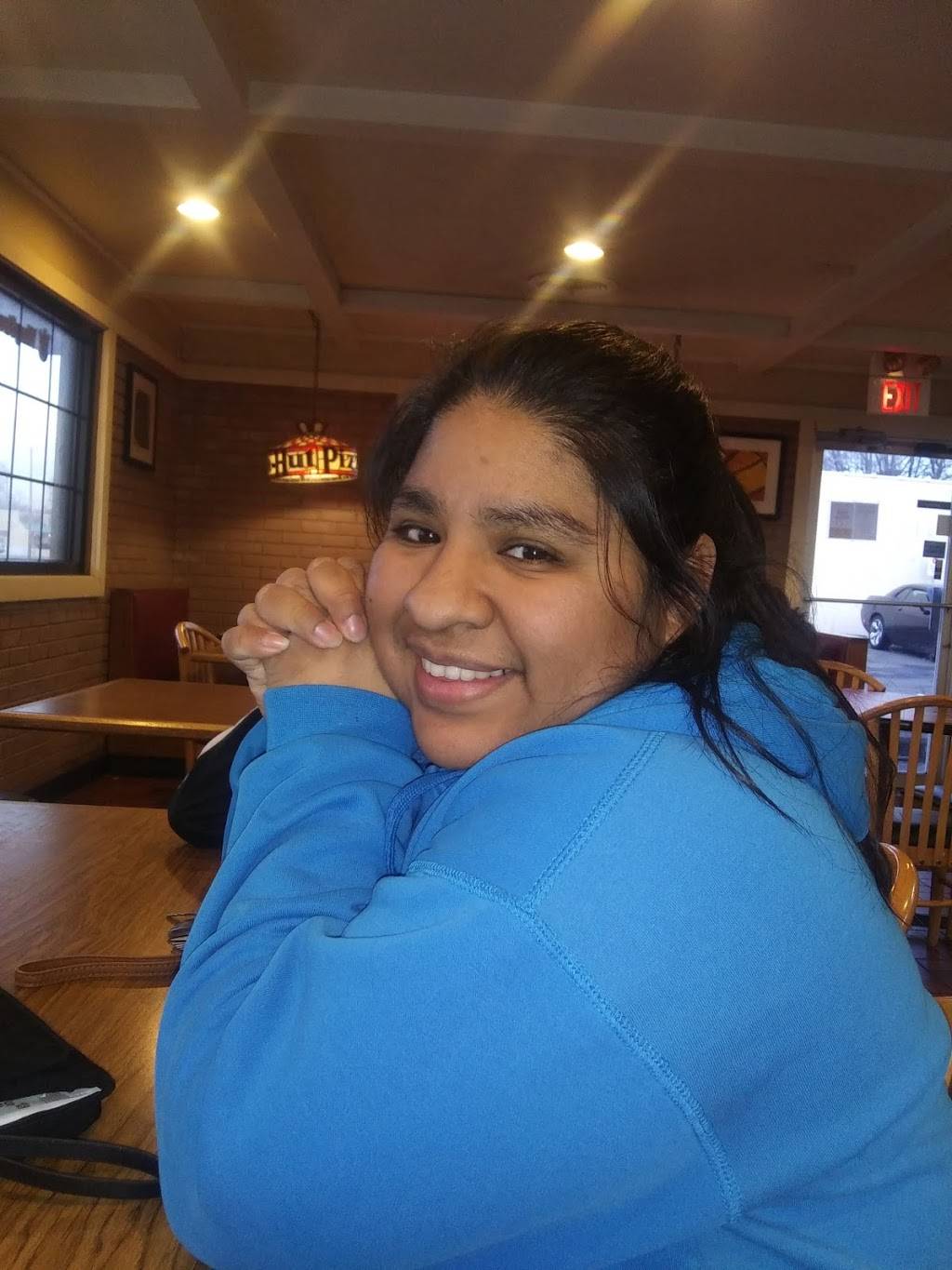 Pizza Hut | restaurant | 132 28th St SW, Wyoming, MI 49548, USA | 6164529633 OR +1 616-452-9633