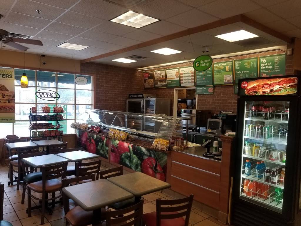 Subway | restaurant | 1070 Chinoe Rd, Lexington, KY 40502, USA | 8592660876 OR +1 859-266-0876