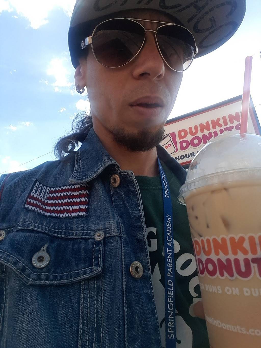 Dunkin | bakery | 532 W Lehigh Ave #46, Philadelphia, PA 19133, USA | 2676214805 OR +1 267-621-4805