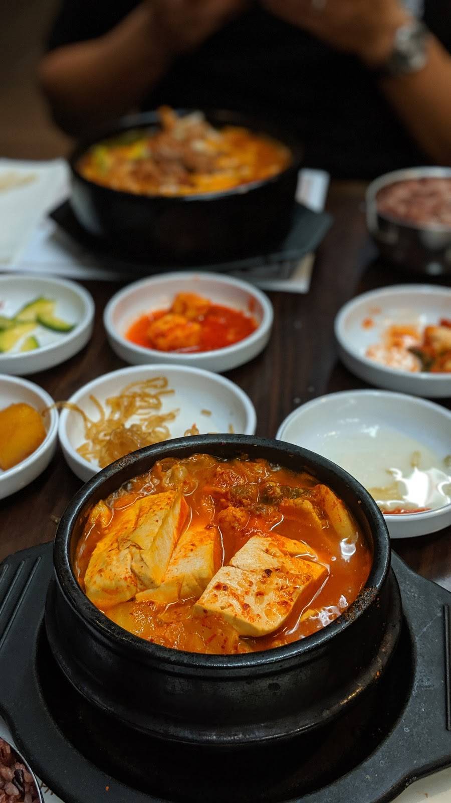 Nak Won Paradise Korean Restaurant | restaurant | 9625 Yonge St, Richmond Hill, ON L4C 5T2, Canada | 9057379999 OR +1 905-737-9999