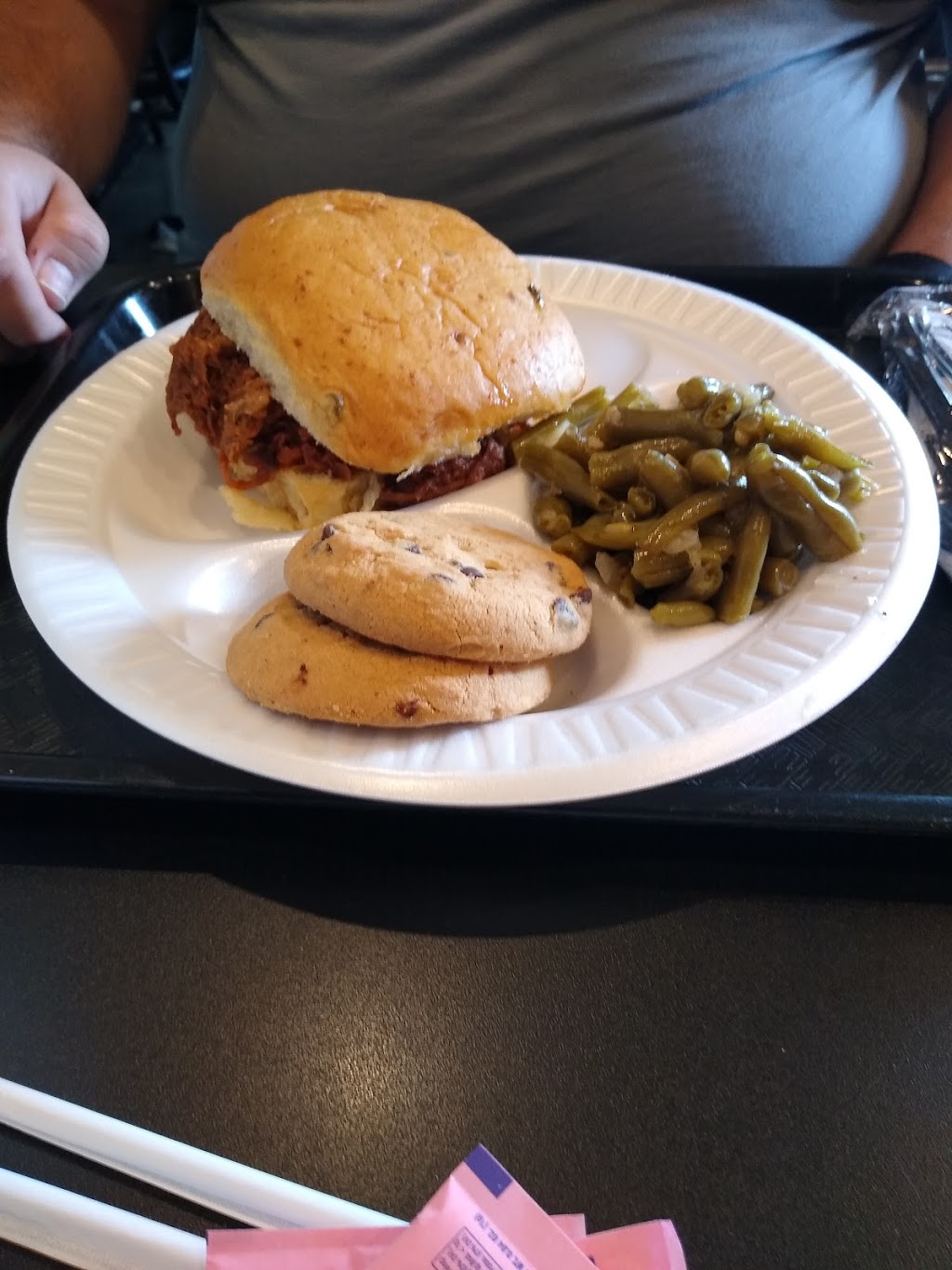 Mamoos Market & Catering | restaurant | 445 E Water St, Farmerville, LA 71241, USA | 3183689060 OR +1 318-368-9060