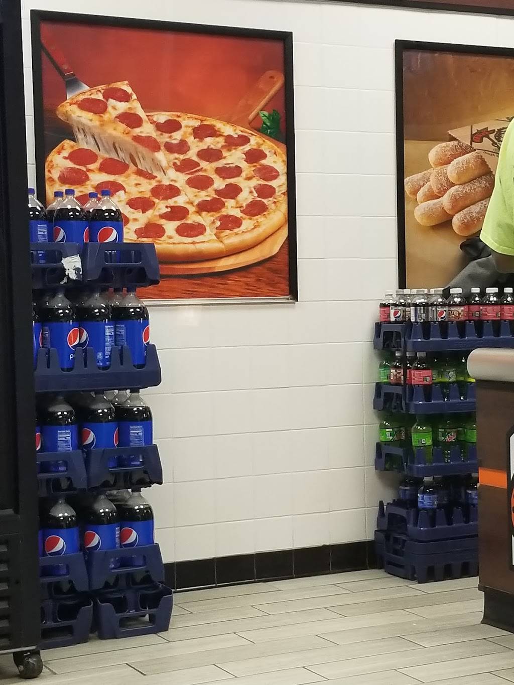 Little Caesars Pizza | meal takeaway | 965 N Resler Dr, El Paso, TX 79912, USA | 9155812554 OR +1 915-581-2554