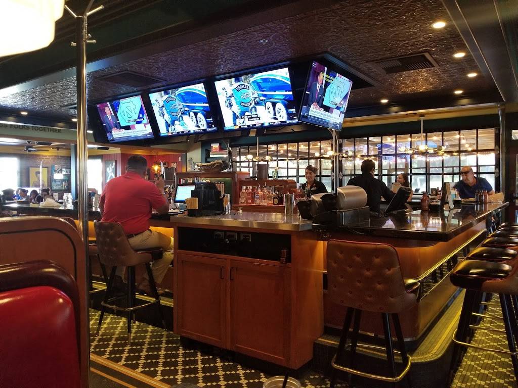 Lucilles Smokehouse Bar-B-Que | restaurant | 1870 Montebello Town Center Drive, Rosemead, CA 91770, USA | 3237267427 OR +1 323-726-7427