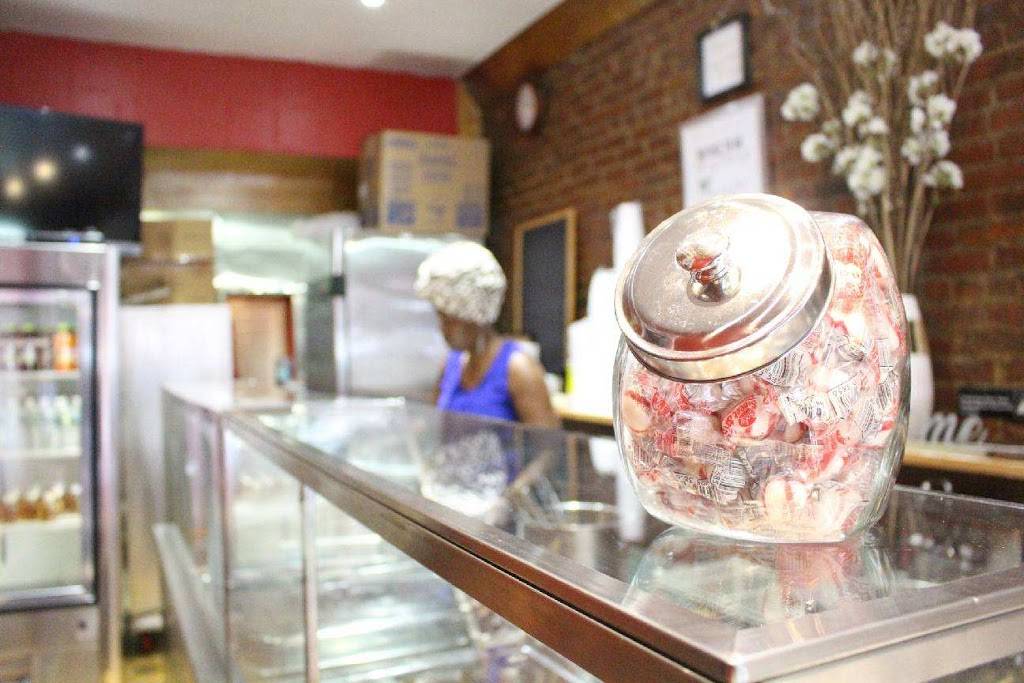 Island Bites | restaurant | 2107 1st Avenue, New York, NY 10029, USA | 6468508855 OR +1 646-850-8855