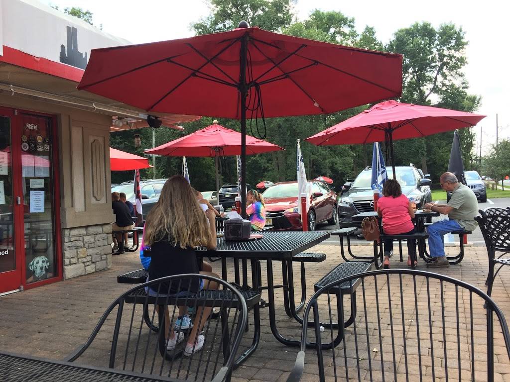 Captain Pauls Firehouse Dogs | restaurant | 2230 Princeton Pike, Lawrence Township, NJ 08648, USA | 6093237253 OR +1 609-323-7253