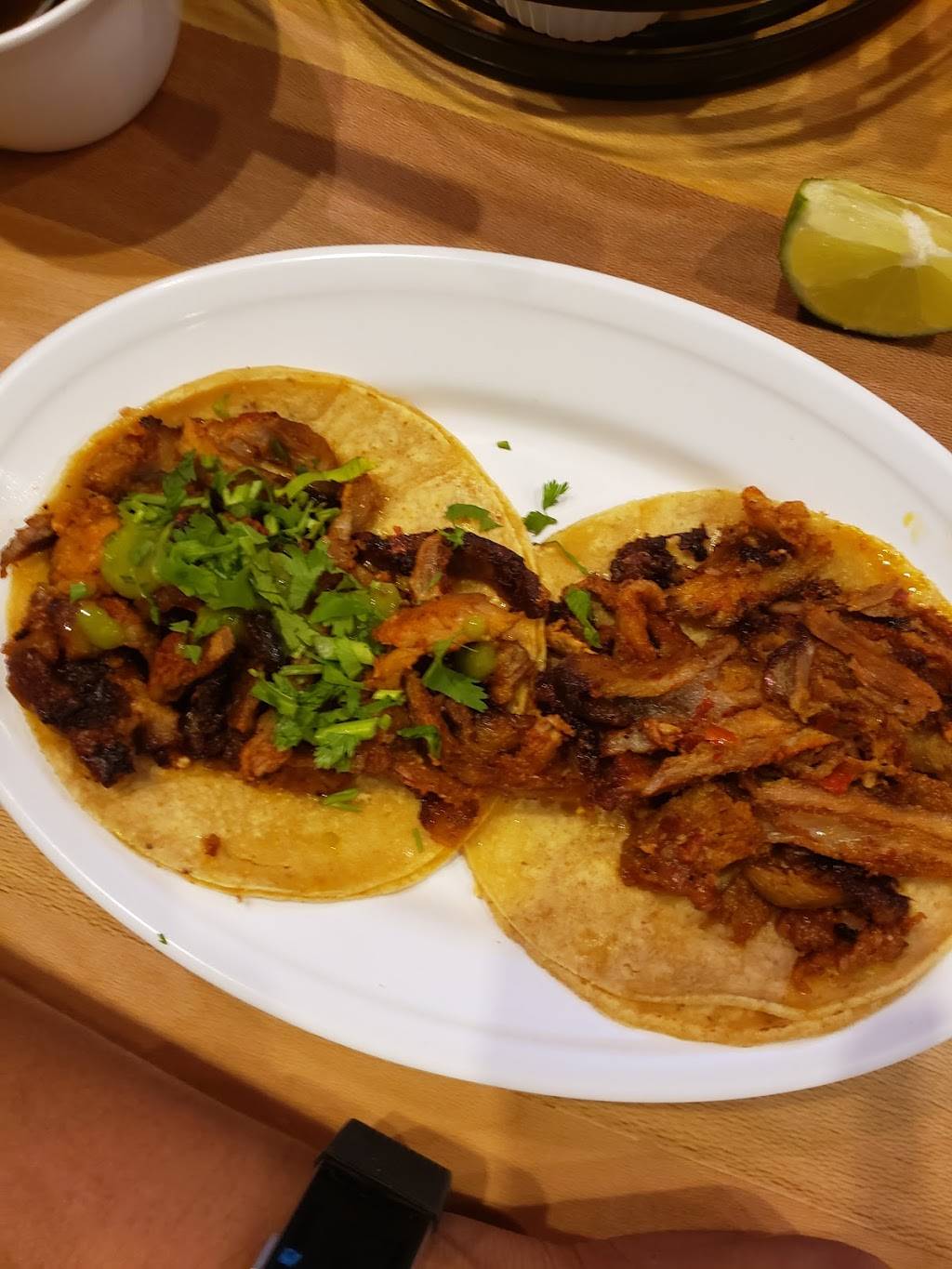 El Tiz Tizoncito Kessler Park | restaurant | 2222 Fort Worth Ave Suite 160, Dallas, TX 75211, USA | 2149484858 OR +1 214-948-4858