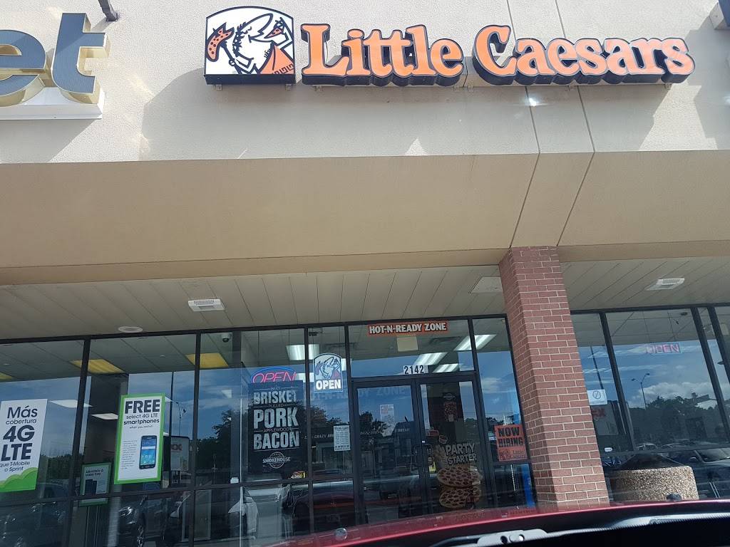 Little Caesars Pizza | meal takeaway | 2142 Fort Worth Ave, Dallas, TX 75211, USA | 2149415094 OR +1 214-941-5094