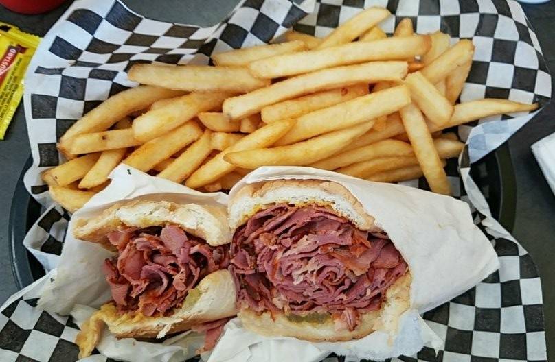 Supreme Burger Grill | restaurant | 15900 Crenshaw Blvd, Gardena, CA 90249, USA | 3105386849 OR +1 310-538-6849