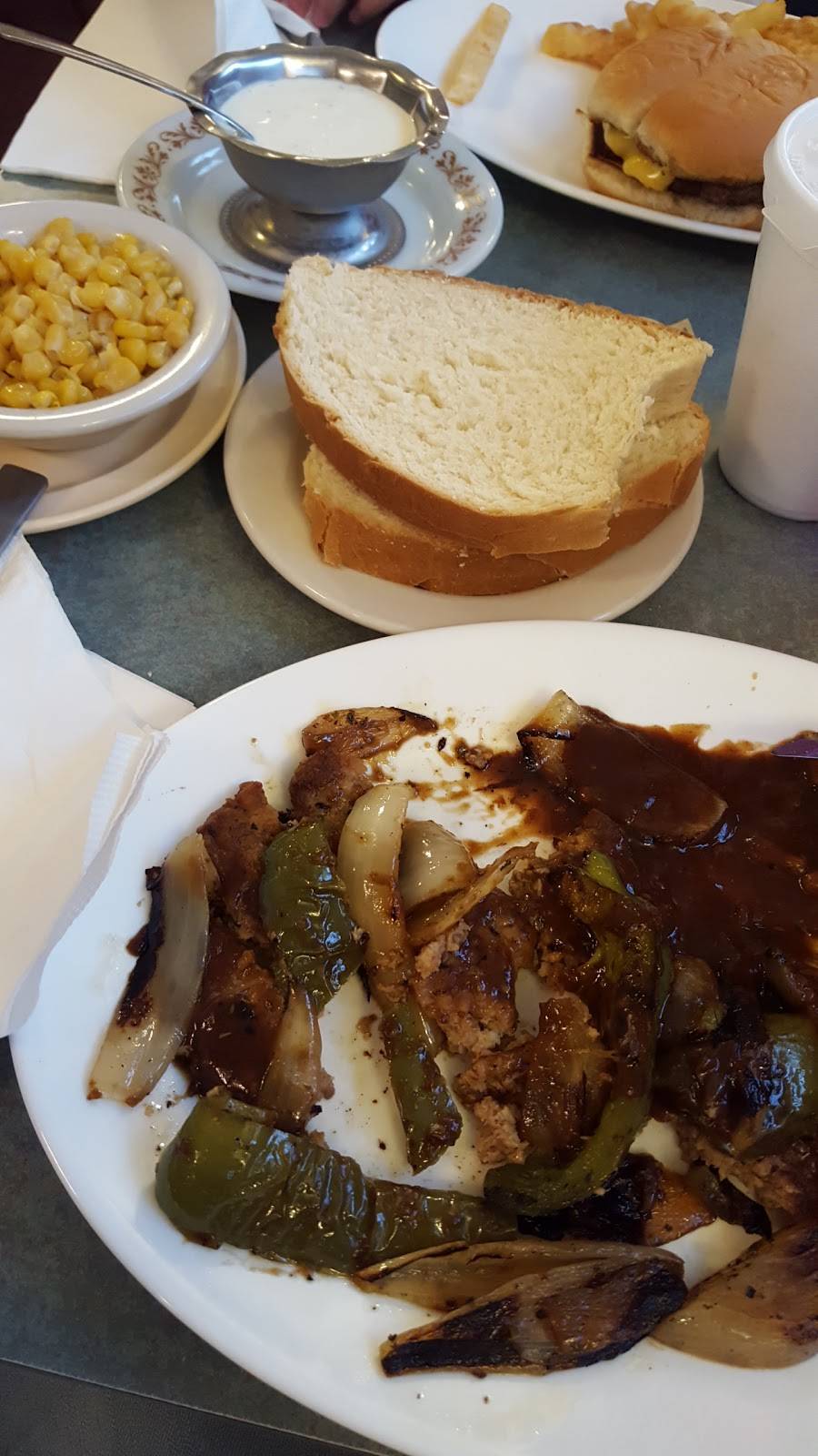 Gulfport Family Restaurant | restaurant | 2025 49th St S, Gulfport, FL 33707, USA | 7273212628 OR +1 727-321-2628