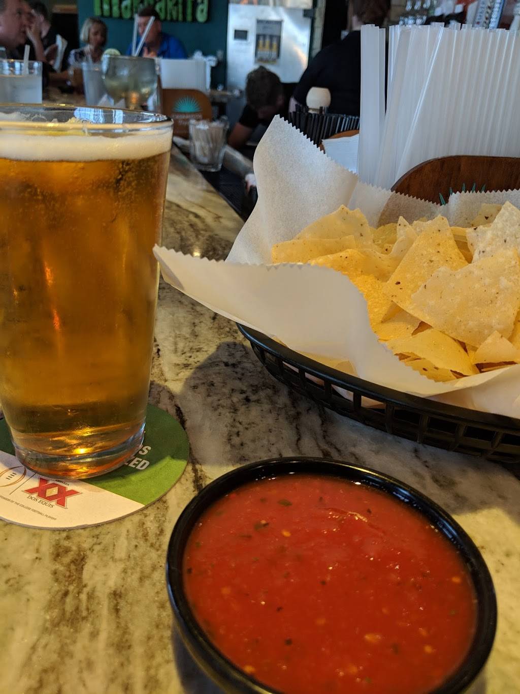 Sombreros Mexican Cantina | restaurant | 22702 Midland Dr, Shawnee, KS 66226, USA | 9134416700 OR +1 913-441-6700