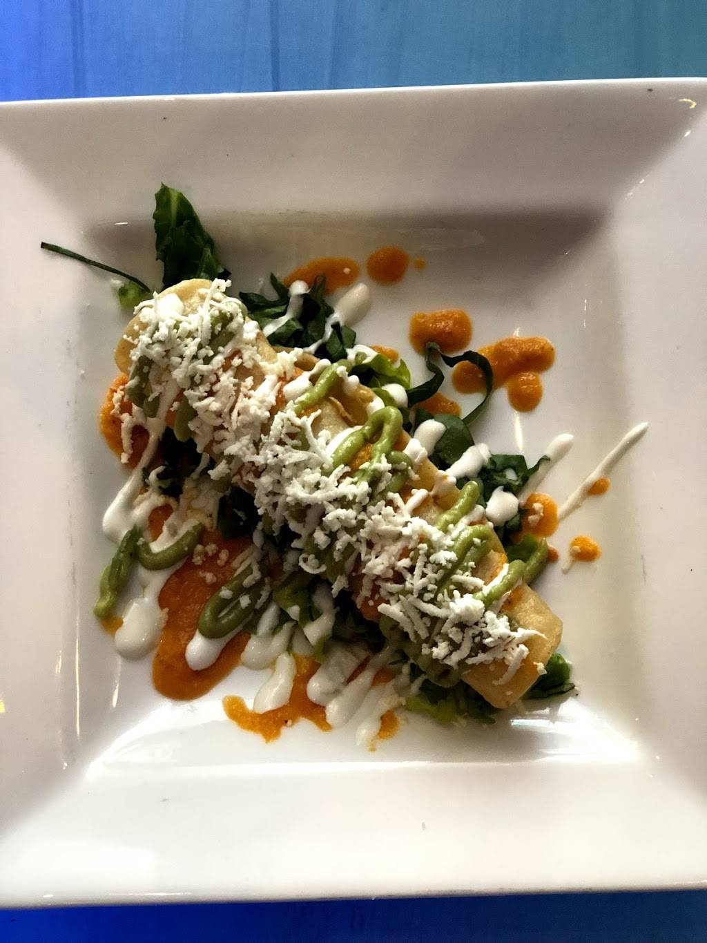 ESSI SF Restaurant & Wine Bar | restaurant | 3330 Steiner St, San Francisco, CA 94123, USA | 4156243588 OR +1 415-624-3588