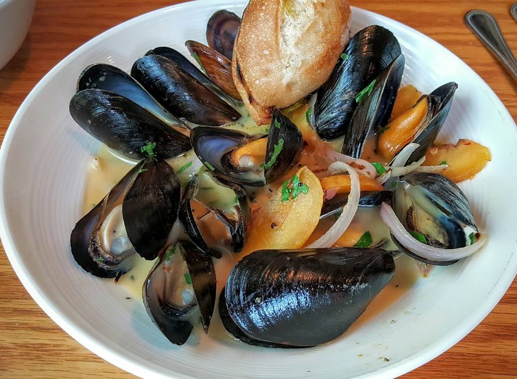 Backstreet Cafe | cafe | 1103 S Shepherd Dr, Houston, TX 77019, USA | 7135212239 OR +1 713-521-2239