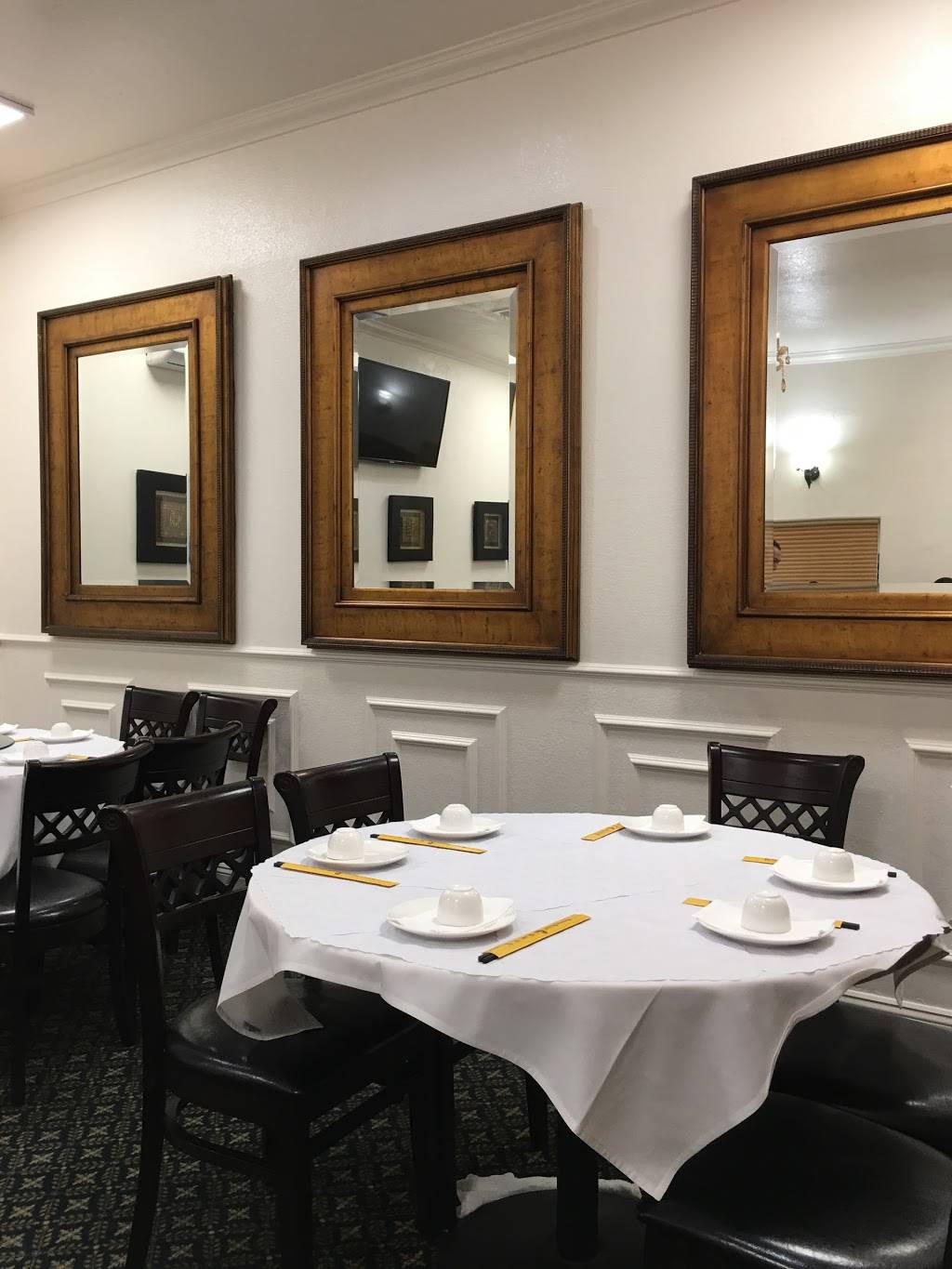 Royal Feast | restaurant | 148 El Camino Real, Millbrae, CA 94030, USA | 6506923388 OR +1 650-692-3388