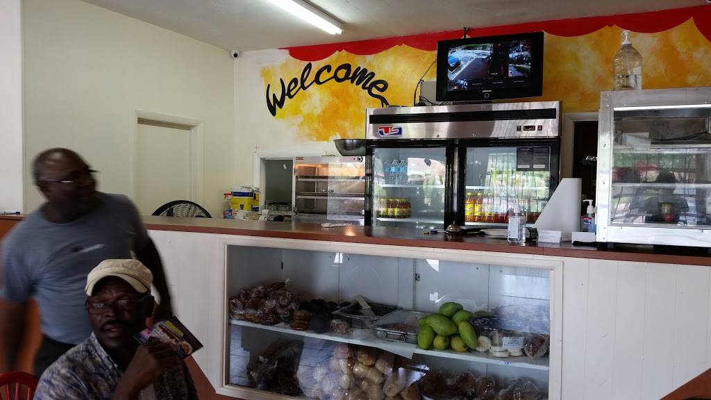 La Belle Moe Restaurant | restaurant | 4711 NW 14th St, Lauderhill, FL 33313, USA | 9549906910 OR +1 954-990-6910