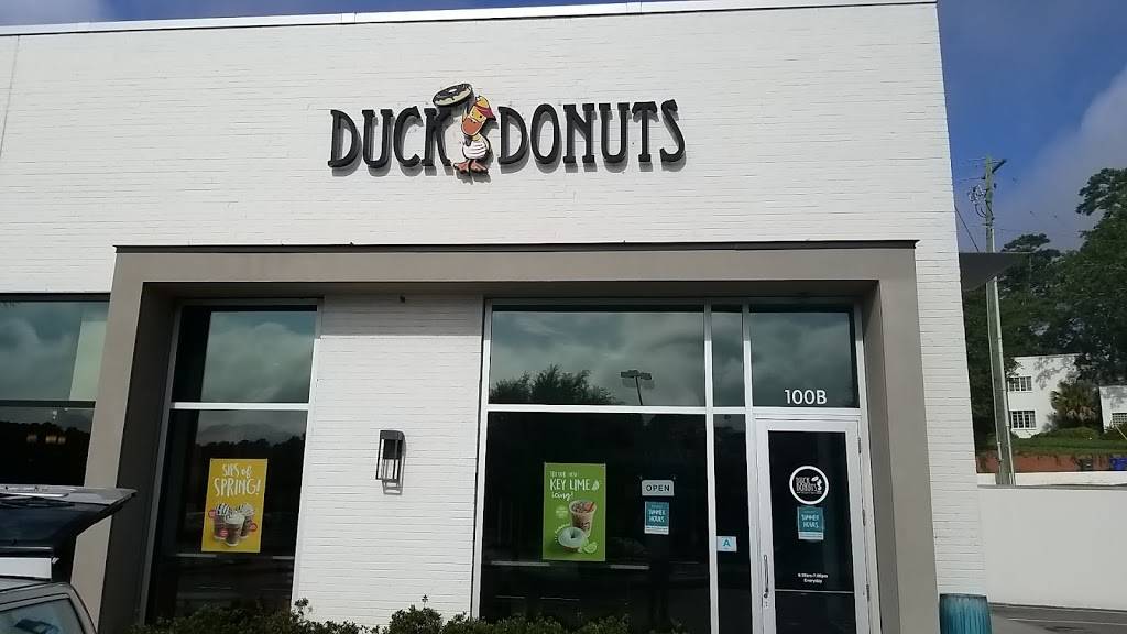 Duck Donuts - Cross Hill Market | bakery | Cross Hill Market, 702 Cross Hill Rd 100 B, Columbia, SC 29205, USA | 8038887424 OR +1 803-888-7424