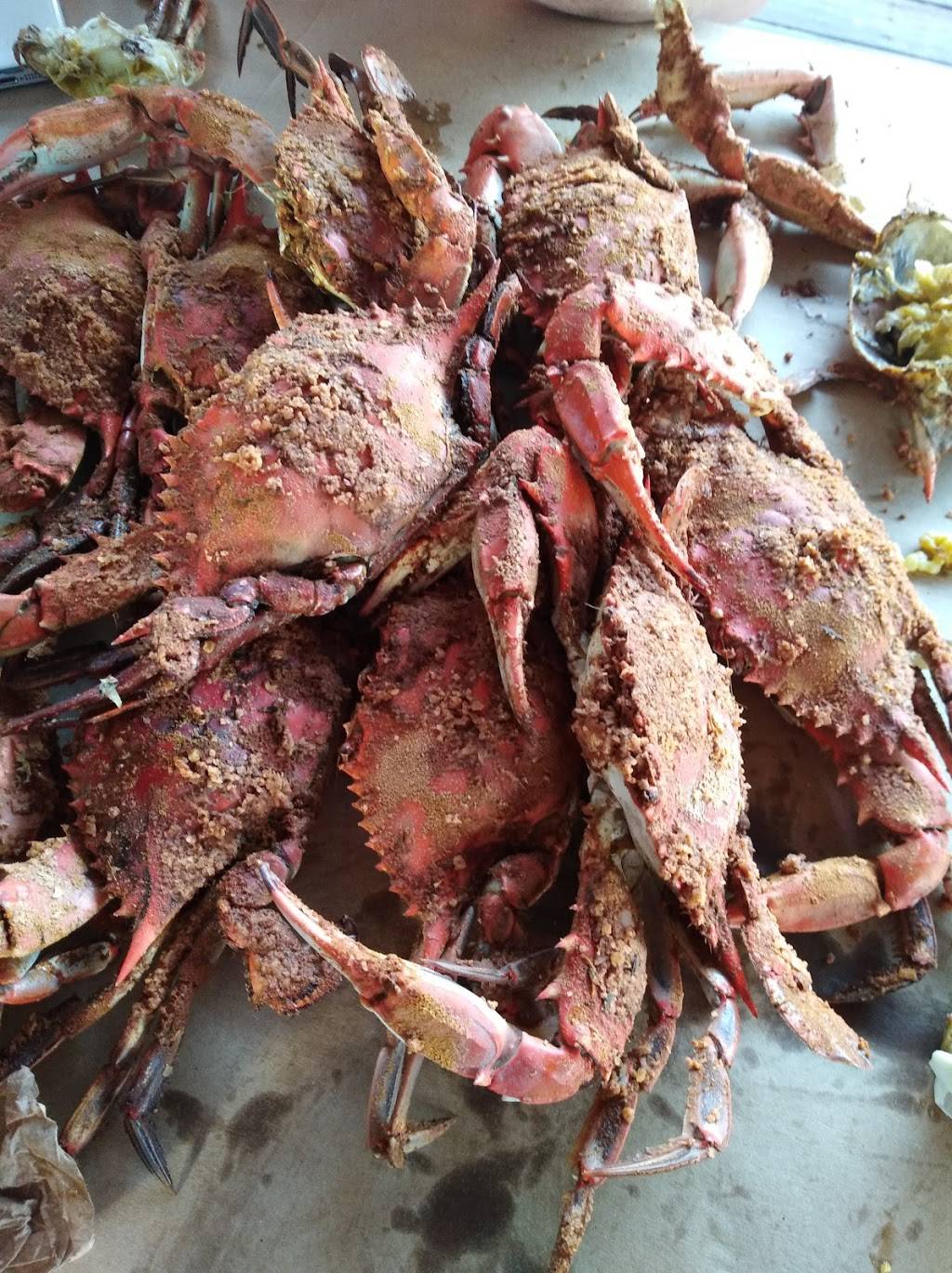 Captain James Crabhouse | restaurant | 2121 Aliceanna St, Baltimore, MD 21231, USA | 4106751819 OR +1 410-675-1819