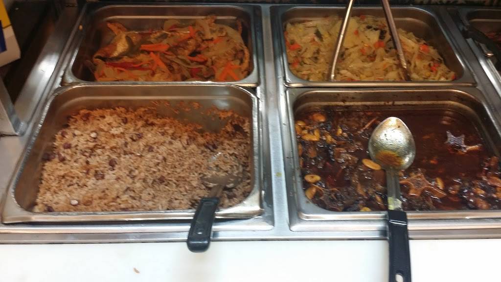 Chef Elvis Caribbean Cuisine | restaurant | 50 S Main St B, Freeport, NY 11520, USA | 5162088395 OR +1 516-208-8395