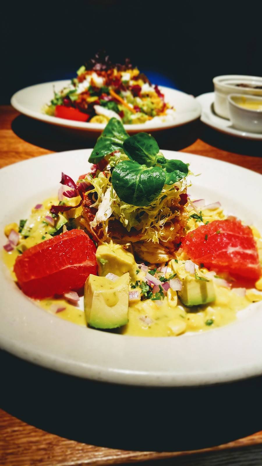 Houstons | restaurant | 5318 Belt Line Rd, Dallas, TX 75254, USA | 9729601752 OR +1 972-960-1752