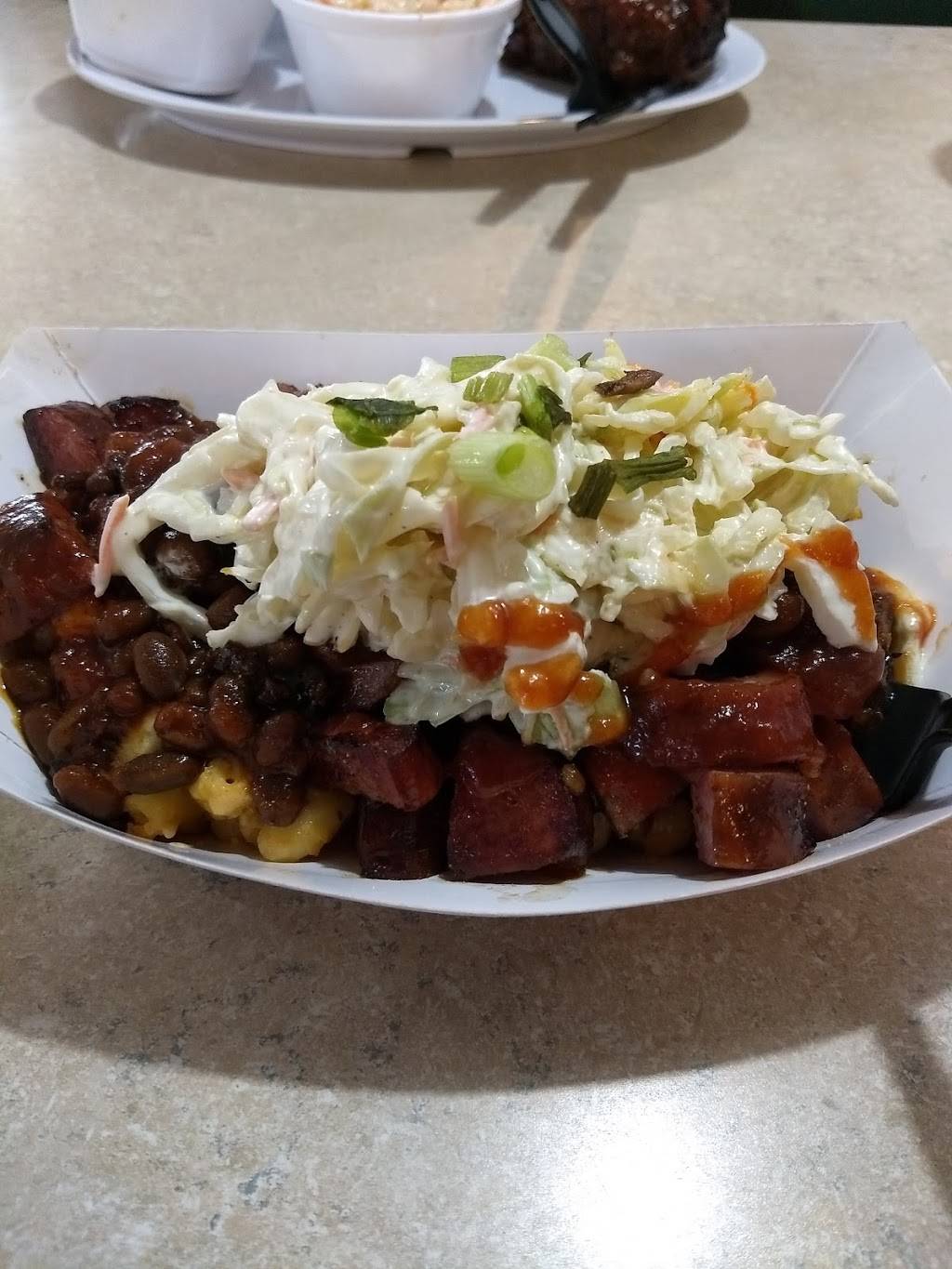 3 Hogs BBQ Spring Grove | restaurant | 4 S Water St, Spring Grove, PA 17362, USA | 7178008016 OR +1 717-800-8016