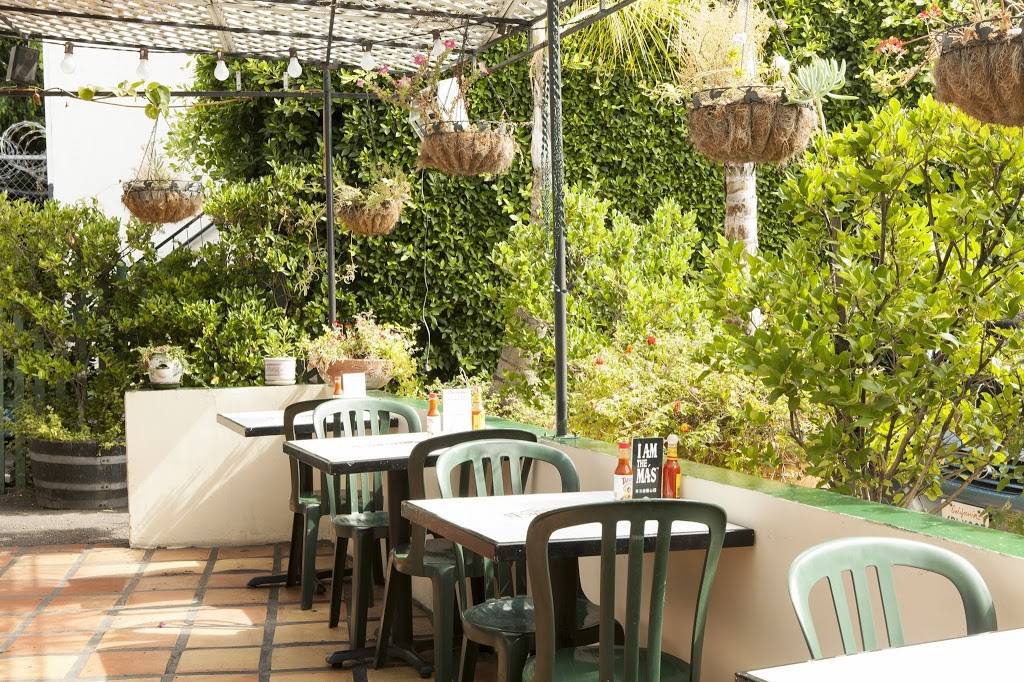 Poquito Mas | restaurant | 10651 W Magnolia Blvd, Los Angeles, CA 91601, USA | 8189948226 OR +1 818-994-8226