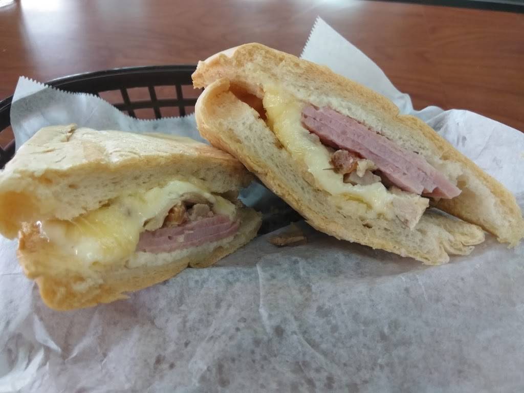 La Gran Parada | restaurant | 2345 NW 27th Ave, Miami, FL 33142, USA | 3056332147 OR +1 305-633-2147