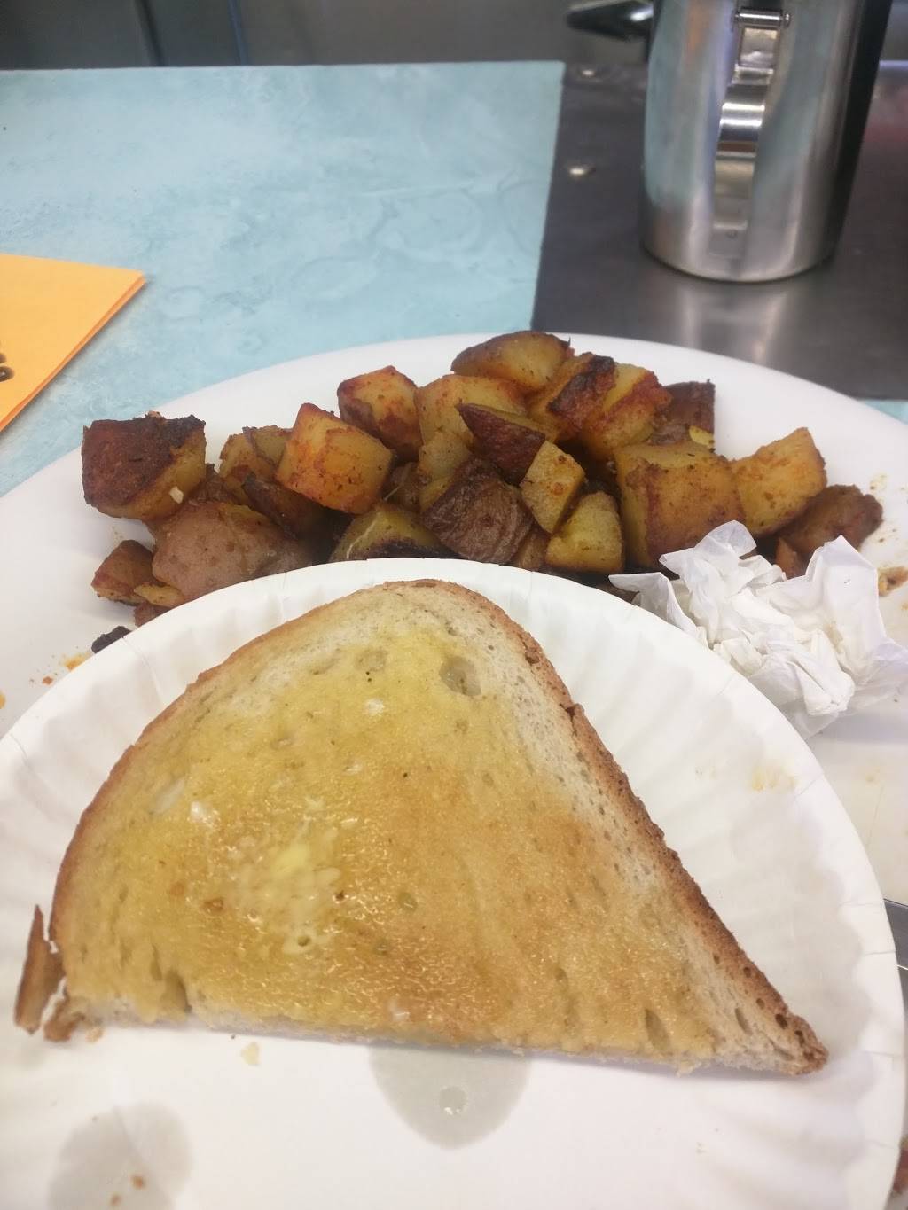 White Rose Diner | restaurant | 1301 E Elizabeth Ave, Linden, NJ 07036, USA | 9084869651 OR +1 908-486-9651