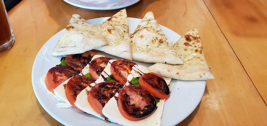 Bricks Neapolitan Pizza | restaurant | 407 2nd St #2, Hudson, WI 54016, USA | 7153777670 OR +1 715-377-7670